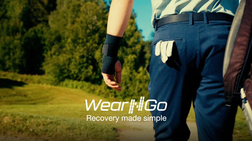 Golfspelare på fairway med Wear'N'Go Handledsstöd på handleden, för avlastning vid upprepad belastning